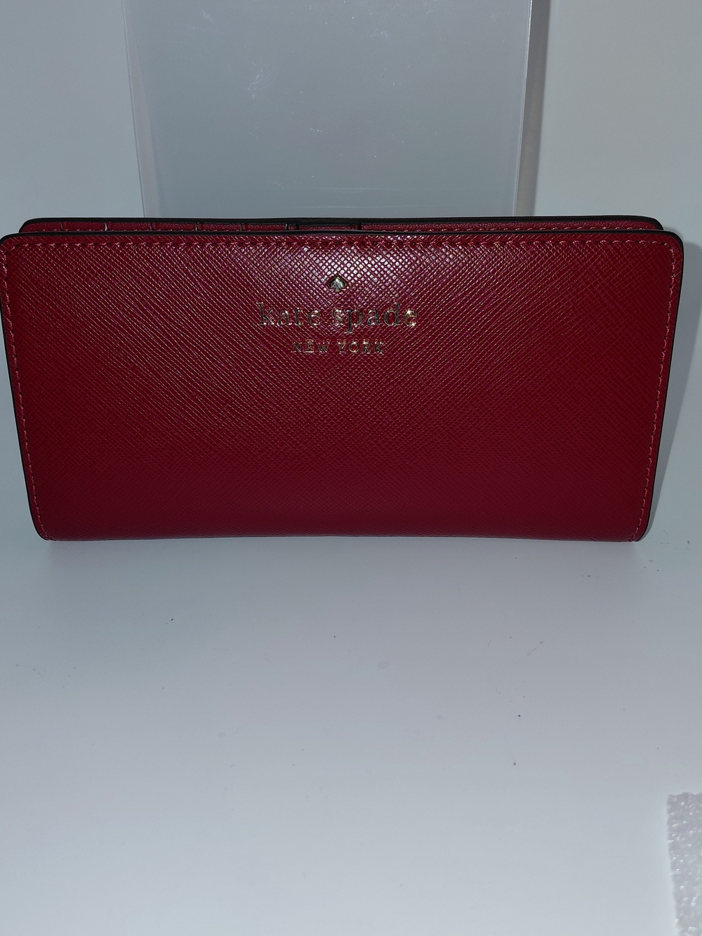 NWT! Kate Spade Staci Large Red Curran Saffiano Leather Card Zip Wallet WLR00145